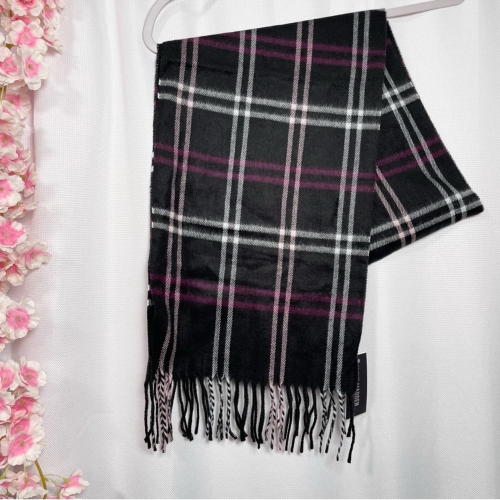 Steve Madden tartan plaid scarf large